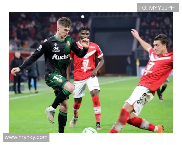 拉卡联合主场迎战智利大学力争全取三分展现强劲实力